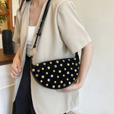 Sac A Main Croissant Cloutés